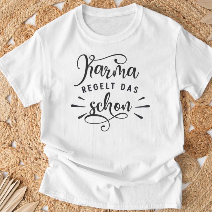 Karma Regulation Das Schon T-Shirt Geschenke für alte Männer