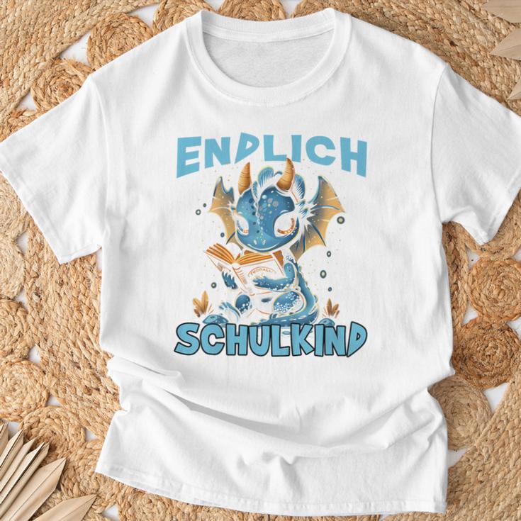 Kinder Endlich Schulkind Drache Buch Lesen 2024 Einschulung Drachen T-Shirt Geschenke für alte Männer