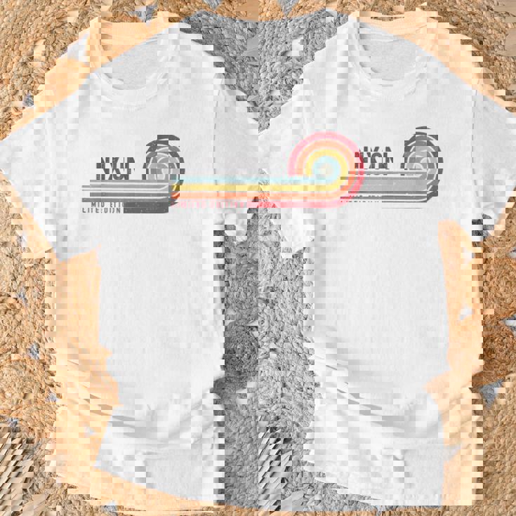 I Love Nixon Personalizado Retro Sunset Primer Nombre Camiseta unisex Regalos para ancianos
