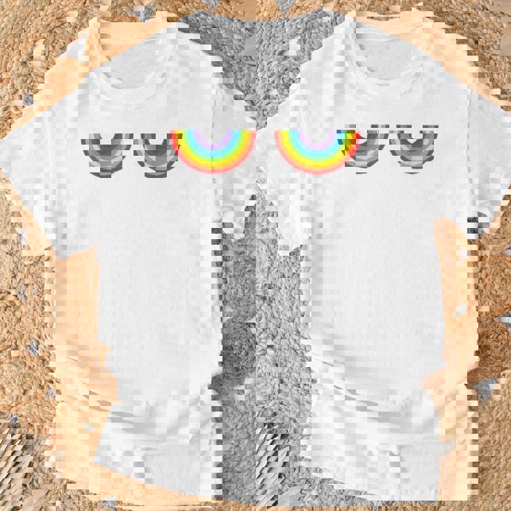 Support Gay Les Pride Con Tette Arcobaleno Maglietta Regalos para ancianos