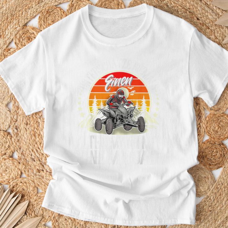 Unterschätze Niemlas Einen Alten Mann Mit Einem Quad I Atv Gray T-Shirt Geschenke für alte Männer