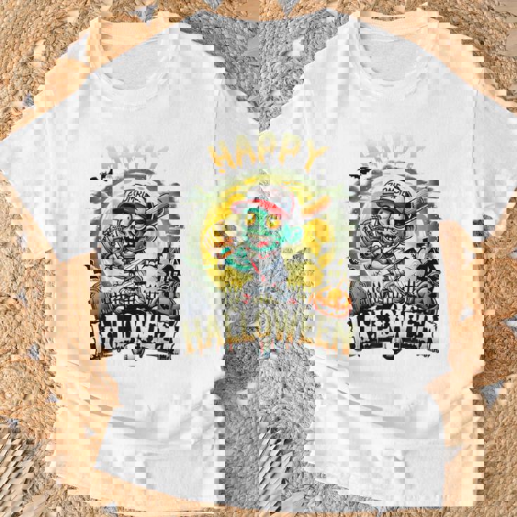 Vintage Halloween Zombie Baseball Skeleton Baseball Players T-Shirt Gifts for Old Men