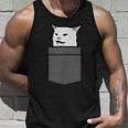 Meme Cat In Bag Tank Top Geschenke für Ihn