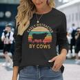 Vintage Easily Distracted By Cows Retro Style Farmer Maglietta a maniche lunghe Regalos para ella