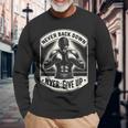 Never Back Down Never Give Up Boxing Graphic Maglietta a maniche lunghe Regalos para ancianos