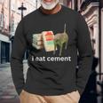 I Eat Cement Cursed Cat Stranamente Specifico Meme Maglietta a maniche lunghe Regalos para ancianos