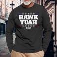 Hawk Tuah 2024 Eletto Hawk Tuah Maglietta a maniche lunghe Regalos para ancianos