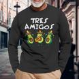 Tres Amigos Avocados Guac Cinco De Mayo Fiesta Mexicanegan Langarmshirts Geschenke für alte Männer