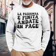 Donna La Pazienza E Finita Andate In Pace Con Collo A Maglietta a maniche lunghe Regalos para ancianos