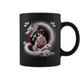 Arte Del Tatuaje De Geisha Y Dragón Cuello Taza de café