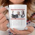 Bomba De Puño De Donald Trump Luchamos Contra La Bandera Estadounidense Trump 2024 Manga Larga Taza de café Regalos divertidos