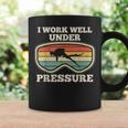 Ich Arbeite Gut Unter Druck I Work Well Under Pressure Tassen Geschenkideen