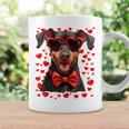 Dobermann Occhiali Da Sole A Forma Di Cuore Con Papillon Tazze Ideas de regalos