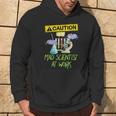 Caution Mad Scientist At Work Science Scientist's Felpa con cappuccio Estilo de vida