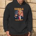 Kamala Du Bist Gefeuert Lustiger Präsident Trump Lacht Über Kamala Kapuzenpullover Lebensstil