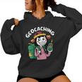 Giornata Internazionale Del Geocaching Solo Una Ragazza Che Ama Il Geocach Felpa con cappuccio da donna