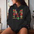 Letra M Floral Inicial M Monograma Amapola Flor Alfabeto Sudadera con capucha para mujer Regalos para ella