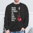 Never Underestimate An Old Man With A Bass For Men Felpa Regalos para ancianos