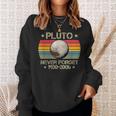 Retrointage Never Forget Pluto 1930 2006 Space Science Sweatshirt Geschenke für Sie