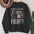 Bomba De Puño De Donald Trump Luchamos Contra La Bandera Estadounidense Trump 2024 Camisa de entrenamiento Regalos para ancianas