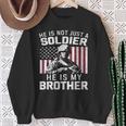 Donna eteran Day He Is Not Just A Soldier He Is My Brother Con Collo A Felpa Regalos para ancianas