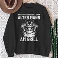 Grillen Unterschatze Niemal Ein Alten Mann Mit Grill S Sweatshirt Geschenke für alte Frauen