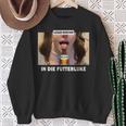 Lecker Bierchen In Die Futterluke Sweatshirt Geschenke für alte Frauen