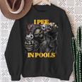 I Pee In Pools Cringe Hard Skeleton Meme Sweatshirt Geschenke für alte Frauen