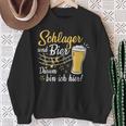 Schlager Und Bier Darum Bin Ich Hier Schlagerparty Costume Sweatshirt Geschenke für alte Frauen