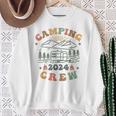 Camping Crew 2024 Familienpassender Sommertrip Camp Retro Sweatshirt Geschenke für alte Frauen