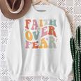 Donna Faith Over Fearersetto Biblico Cristiano Retrò Alla Moda Religioso Con Collo A Felpa Regalos para ancianas
