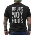 Drugs Not Hugs T-Shirt mit Rückendruck