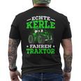 Echte Kerle Fahren Tractor Real Soccer Bunch T-Shirt mit Rückendruck