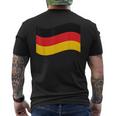 Leuchtendes Herz Deutsche Flagge Colours Germany Fan T-Shirt mit Rückendruck