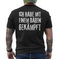 Lustiges Ich Habe Mit Einem Bären Gekämpft Gute Besserung T-Shirt mit Rückendruck