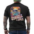 Retroan Camper Summer Time Summer Sun Camping T-Shirt mit Rückendruck