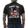 Trust Me I'm A Mago Divertente Magia Show Performer T-shirt da uomo con stampa posteriore