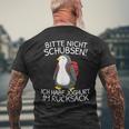 Bitte Nicht Schubsen Ich Habe Yoghurt Im Rucksack German T-Shirt mit Rückendruck Geschenke für alte Männer