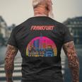 Frankfurt Retro Skyline Frankfurt Am Main T-Shirt mit Rückendruck Geschenke für alte Männer