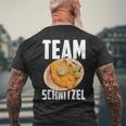 Lieblingsessen Team Schnitzel T-Shirt mit Rückendruck Geschenke für alte Männer