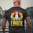 Linux Retrointage Penguin Nerd Sky And Geek Coding T-Shirt mit Rückendruck Geschenke für alte Männer