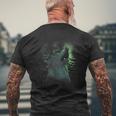 Lupo Ululante Nella Foresta Davanti A Un Cielo Stellatoerd T-shirt da uomo con stampa posteriore Regalos para ancianos