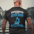 Old Man Bouldering Climbing Pensioner Boulderer T-Shirt mit Rückendruck Geschenke für alte Männer