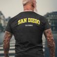 San Diego California Usa College Style T-Shirt mit Rückendruck Geschenke für alte Männer