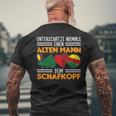 Unterschätze Niemals Einen Alten Mann Beim Schafkopf T-Shirt mit Rückendruck Geschenke für alte Männer