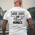 Lavora Duro E Rimani Umile T-shirt da uomo con stampa posteriore Regalos para ancianos