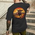 Bello Cercando Toro Con Corna Per Il Toro Che Corre E Insegue T-shirt da uomo con stampa posteriore Regalos para él