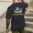 Boat Swedish Flag Swedeniking Ship Karlskrona T-Shirt mit Rückendruck Geschenke für Ihn