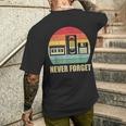 Never Forget Audio Cassette 70S 80S 90S T-Shirt mit Rückendruck Geschenke für Ihn