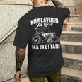 Trattore Trattorista Agricoltore Lavoro In Ettari T-shirt da uomo con stampa posteriore Regalos para él